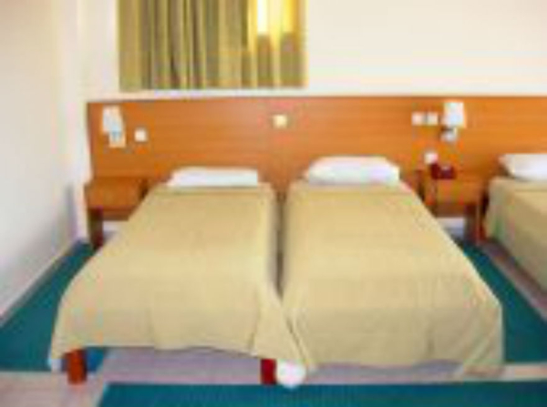 Las mejores ofertas de Flisvos Hotel Achlia