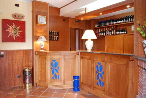 Las mejores ofertas de Ontani Neapolitan Riviera