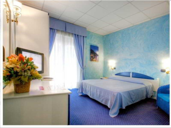 Las mejores ofertas de La Nuit Neapolitan Riviera