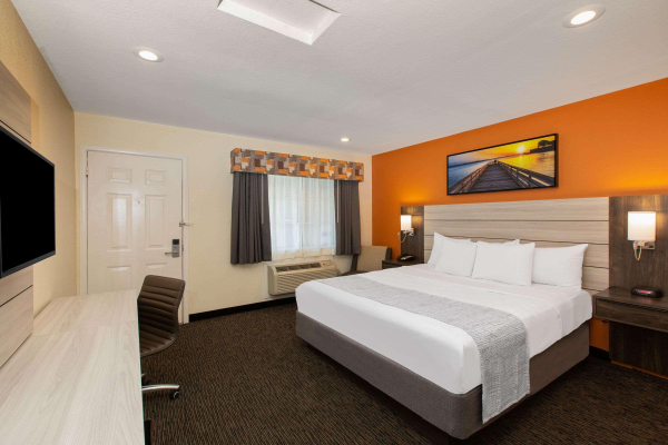 Las mejores ofertas de Days Inn by Wyndham Monterey-Fisherman's California City 