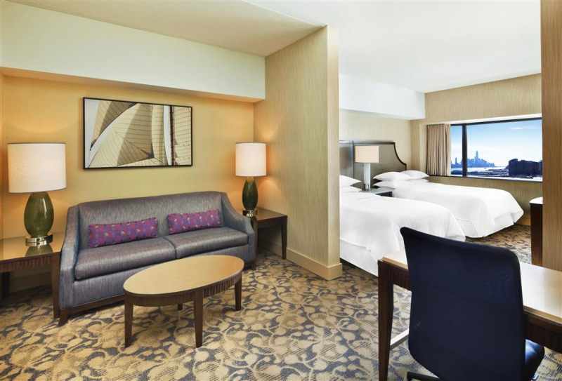 Sheraton Lincoln Harbor Hotel