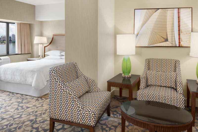 Sheraton Lincoln Harbor Hotel