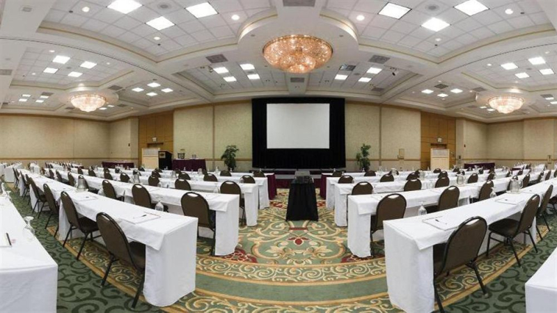 Clarion Hotel Empire Meadowlands Hotel