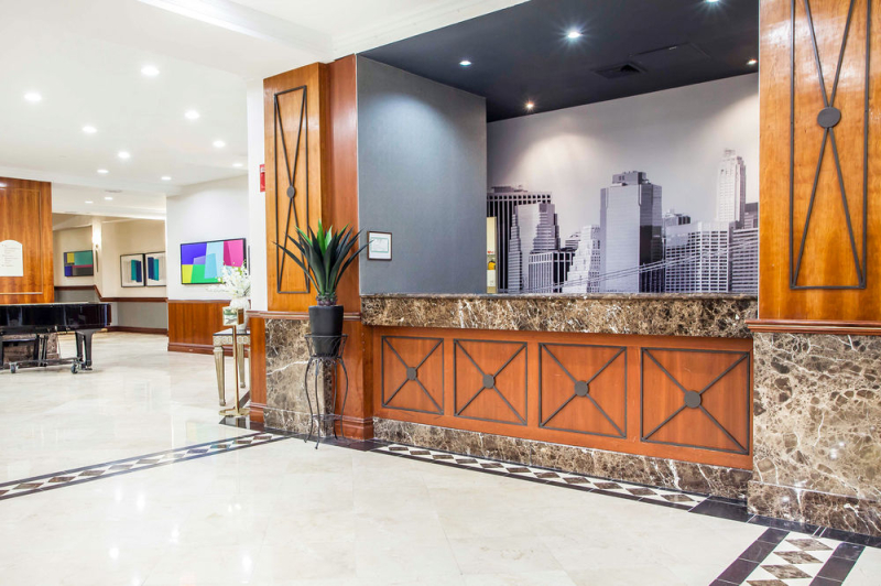 Clarion Hotel Empire Meadowlands Hotel