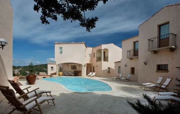 Las mejores ofertas de Arathena Olbia 