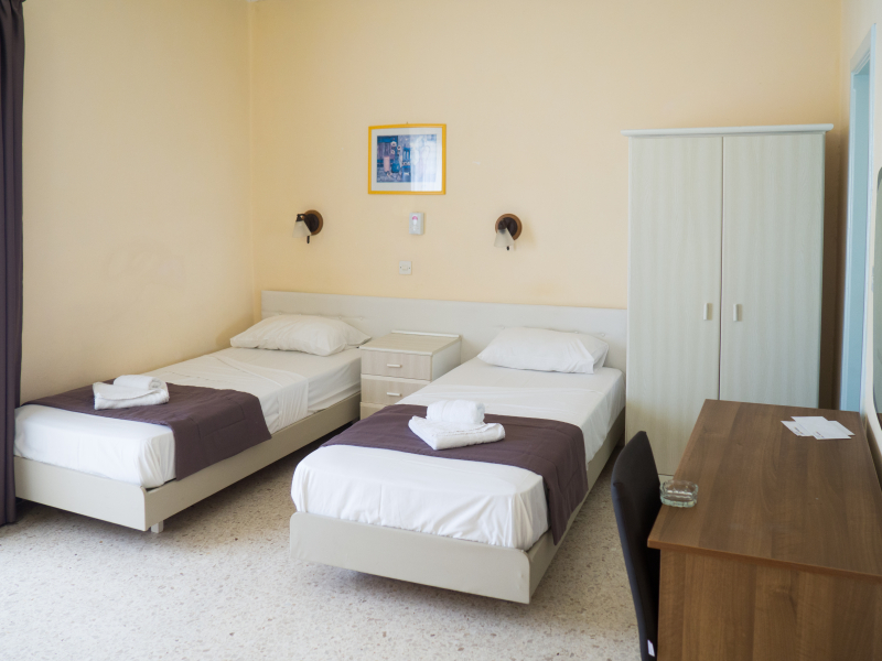 Mavina Hotel & Apartments