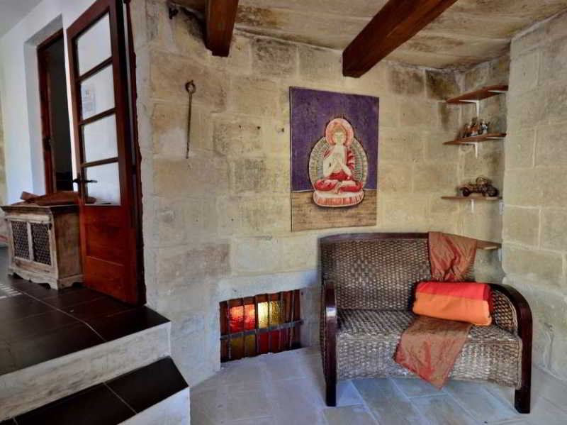 Number 19 Executive Suites