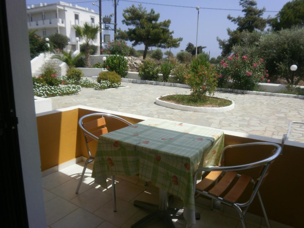 Las mejores ofertas de Manolis Studios Kos