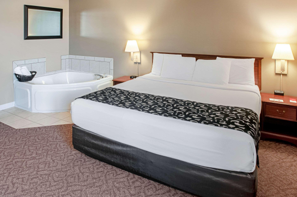 Las mejores ofertas de Econo Lodge On the Bay Cheboygan 