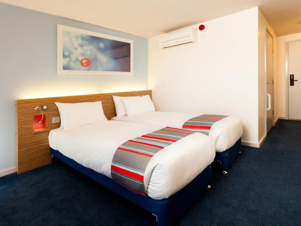Las mejores ofertas de Travelodge Edinburgh Cameron Toll Edinburgh City Chamber