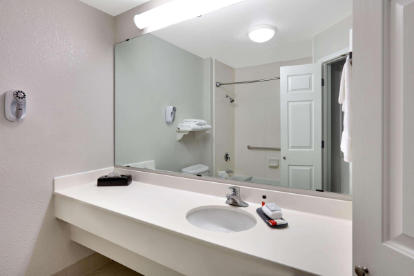 Las mejores ofertas de La Quinta Inn & Suites Dallas/North Central Dallas 