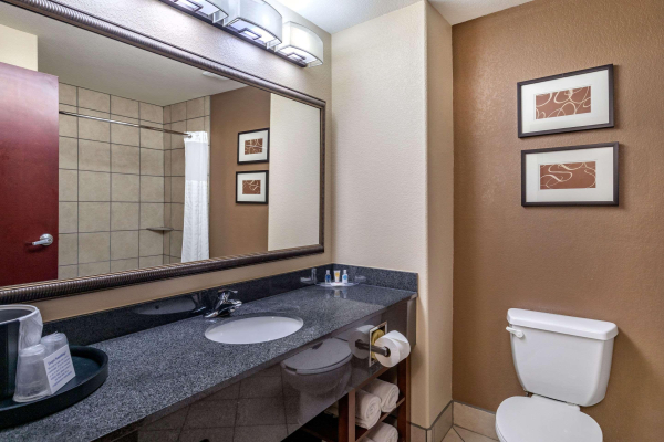 Las mejores ofertas de Comfort Suites DFW-Ennis Dallas 