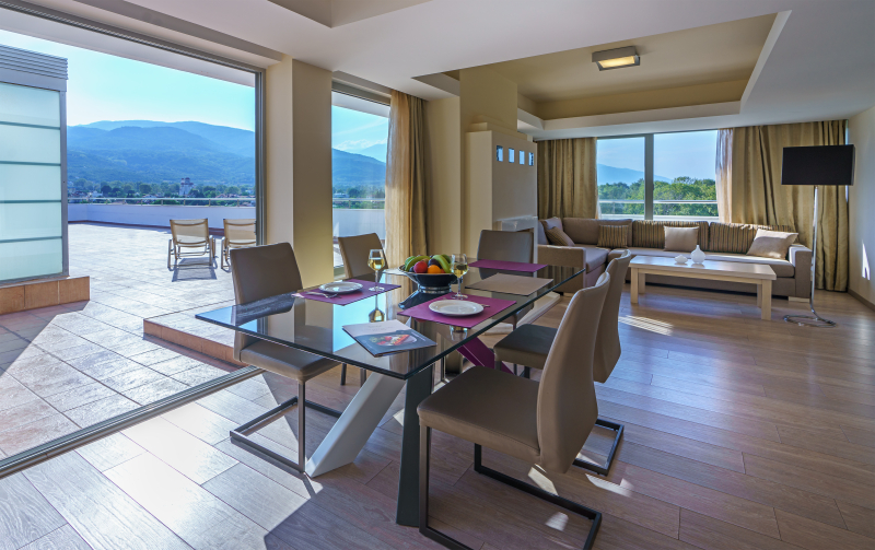 Cronwell Platamon Resort