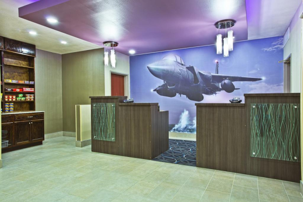 Las mejores ofertas de La Quinta Inn & Suites by Wyndham Fairborn Wright Dayton 