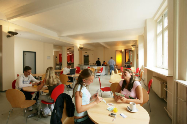 Las mejores ofertas de numa SKETCH Berlin