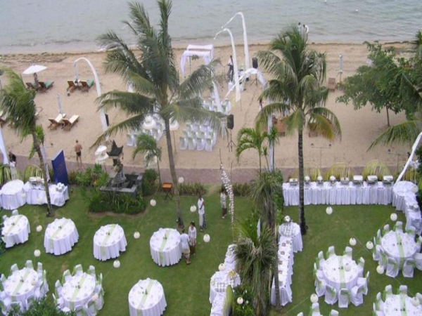 Las mejores ofertas de The Oasis Beach Benoa Isla de Bali