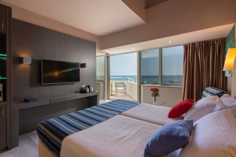 Kyma Suites Beach Hotel