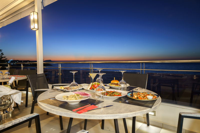 Macaris Suites & Spa