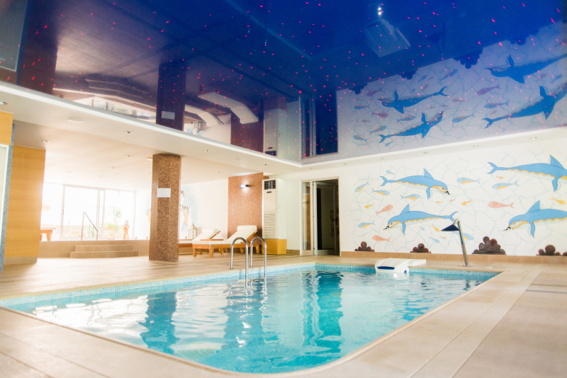 Macaris Suites & Spa