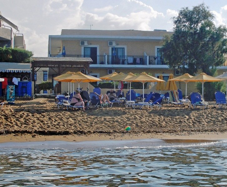 Camelia Studios Apartments