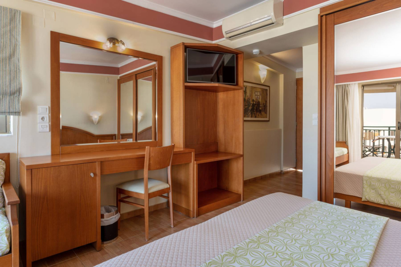 Hydramis Palace Beach Resort