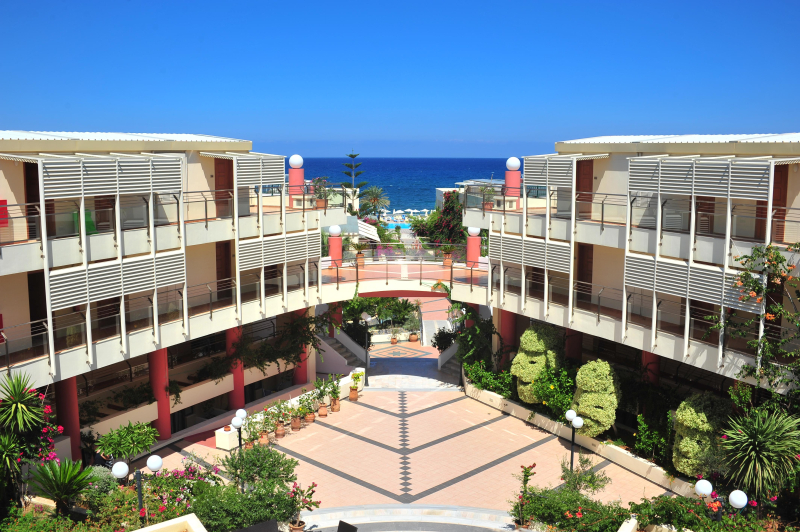 Hydramis Palace Beach Resort