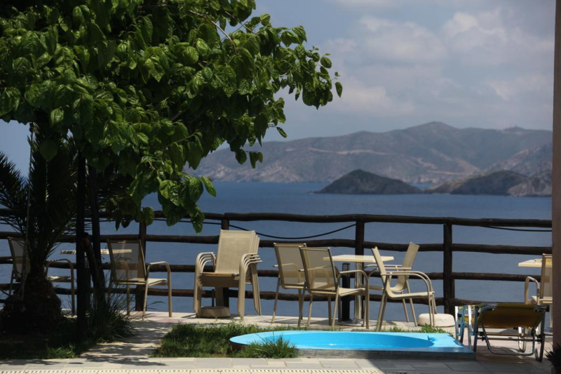 Ormos Atalia Aparthotel