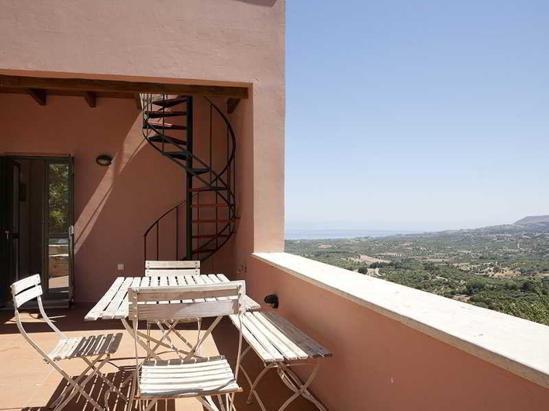 Kastellos Traditional House