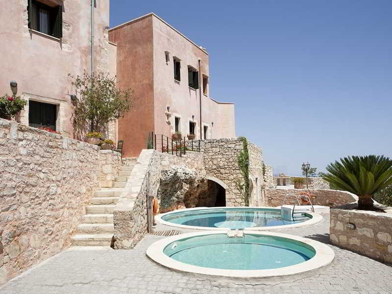 Kastellos Traditional House