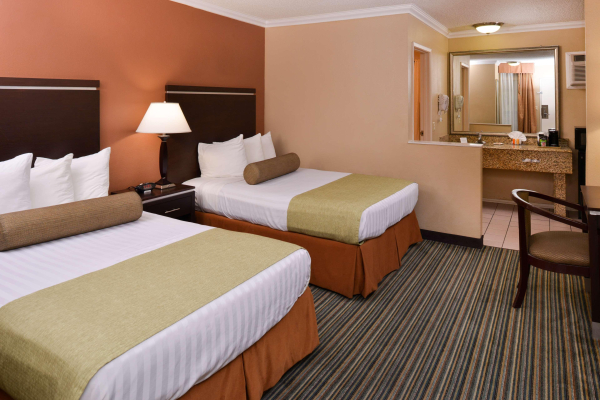 Las mejores ofertas de Best Western Courtesy Inn - Anaheim Resort at Park Anaheim 
