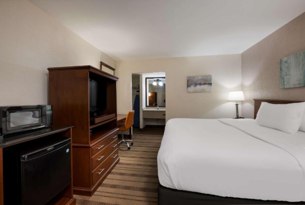 Las mejores ofertas de SureStay Plus by Best Western Woodbury Inn Nueva York