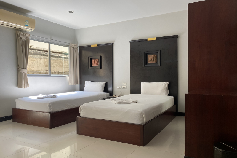 C.A.P. Mansion Hotel by ZUZU