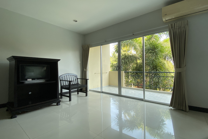 C.A.P. Mansion Hotel by ZUZU