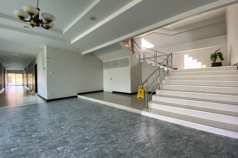 C.A.P. Mansion Hotel by ZUZU