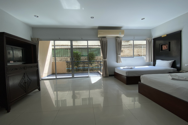 C.A.P. Mansion Hotel by ZUZU