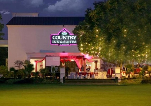 Las mejores ofertas de Country Inn & Suites by Radisson, Delhi Satbari Delhi