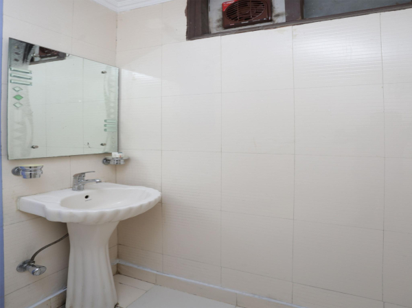 Las mejores ofertas de OYO 1660 Hotel Topaz Delhi