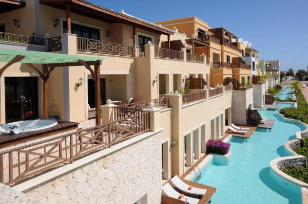 Las mejores ofertas de Sports Illustrated Resorts Marina Villas Cap Cana Punta Cana