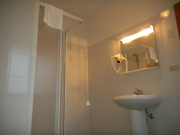 Las mejores ofertas de Everest Hotel BOLONIA