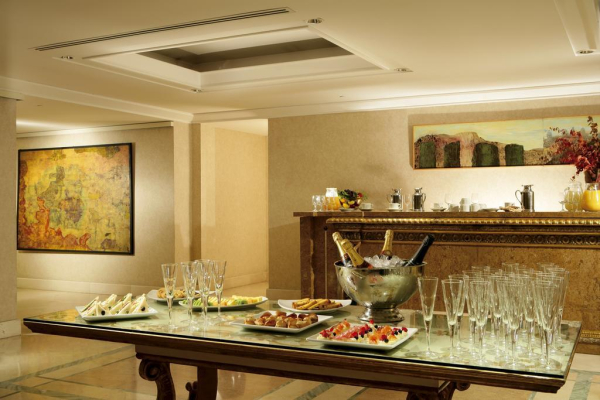 Las mejores ofertas de Courtyard Rome Central Park Roma