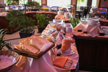 Pacific Hotel & Spa