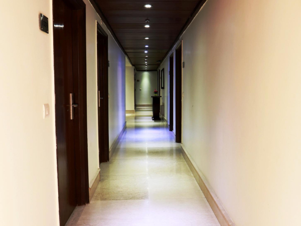 Las mejores ofertas de Capital O 39862 Hotel Regent Intercontinental Delhi