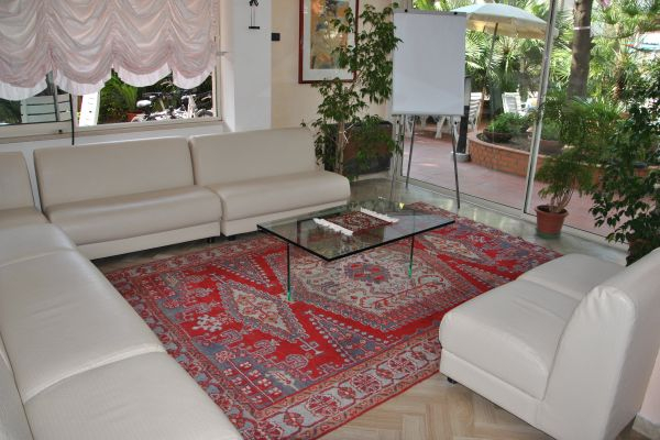 Las mejores ofertas de Brown_atrium RIMINI