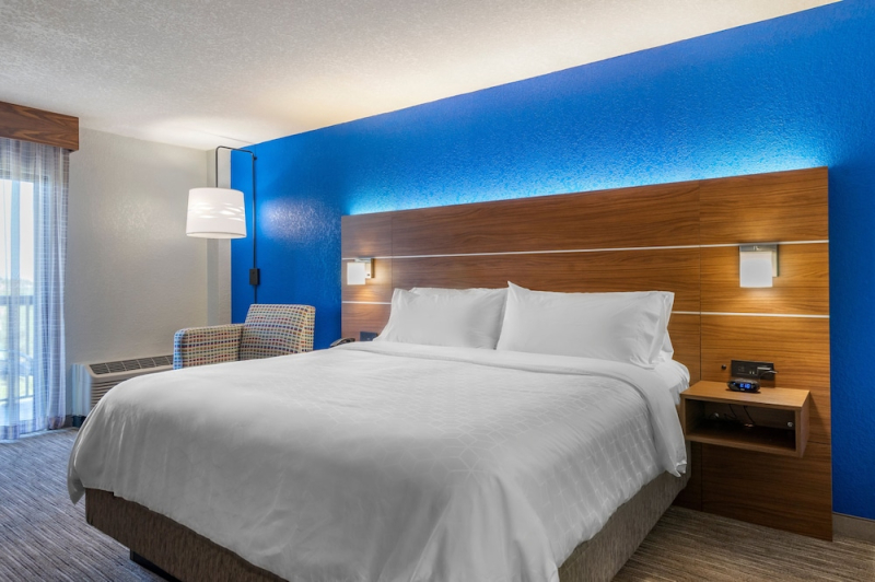 Holiday Inn Express Cape Coral - Fort Myers Area