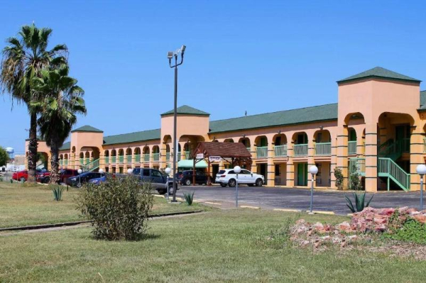 Las mejores ofertas de Americas Best Value Inn AT&T Center San Antonio 