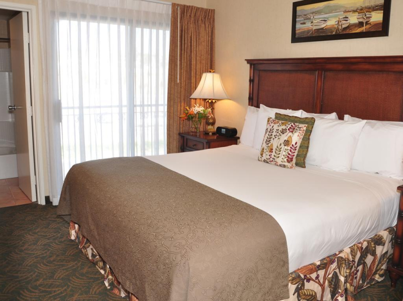 Oxford Suites Pismo Beach