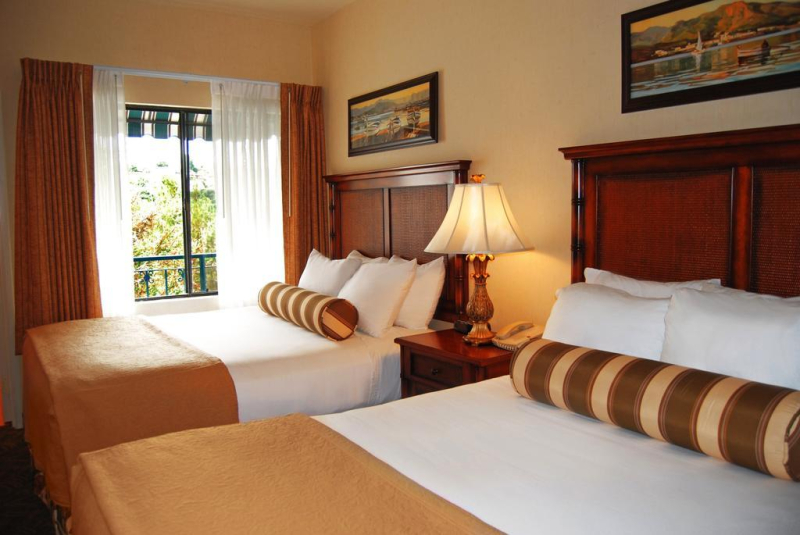 Oxford Suites Pismo Beach