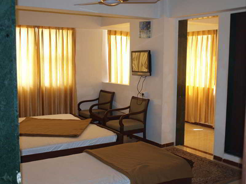 Maan Residency Hotel