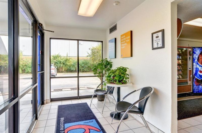 Motel 6 Pittsburgh Crafton