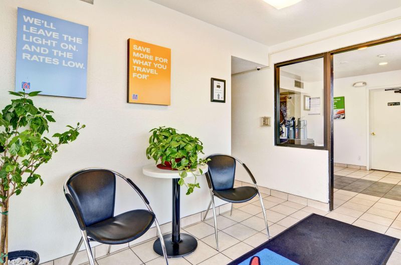 Motel 6 Pittsburgh Crafton